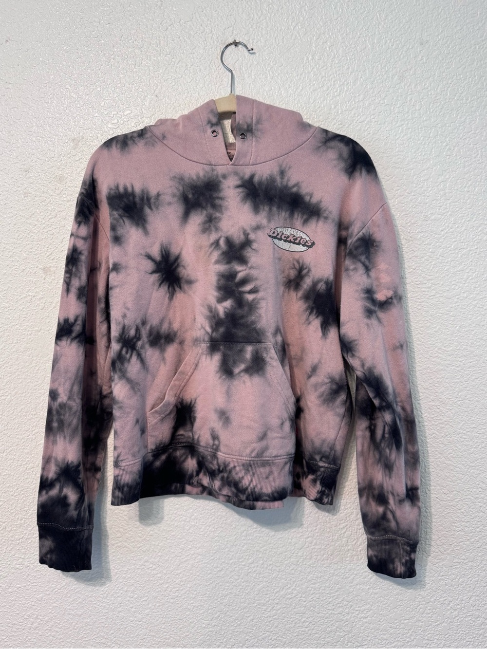 Dickies Women's Tie-Dye Pullover Hoodie Pink/Black M Pockets‎ Logo Long Sleeve